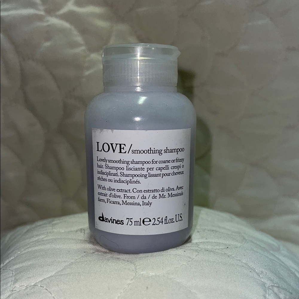Davines LOVE Smoothing Shampoo 75mL